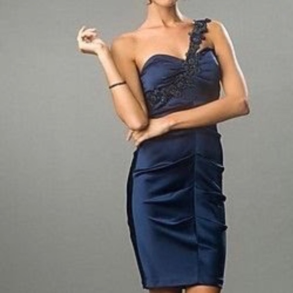 XSCAPE one shoulder brown dress - Picture 2 of 7